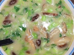 绍兴汤泡饭-霸道酸菜鱼