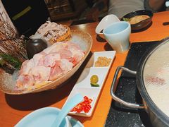 -洪氏嗨捞·广东猪肚鸡·椰子鸡火锅(西咸万象城店)