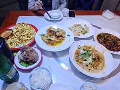 -雪乡人家东北菜·铁锅炖一切(高斯路店)