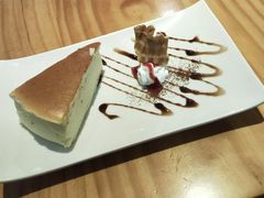 轻乳酪芝士蛋糕-莫凡彼咖啡厅(明曜百货店)