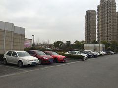 -万象城-停车场