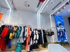 -Hopo Snow 城市滑雪空间(滨江宝龙城店)
