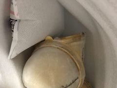 -蜜蜂小象·榴莲千层蛋糕(时代汇11栋店)