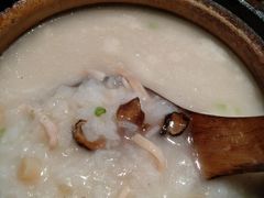 -粤港湾砂锅粥·宵夜(宝龙店)