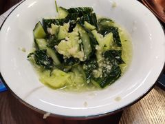 -虾弄弄海派小龙虾·牛羊蝎子火锅