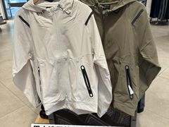 -UNDER ARMOUR(新燕莎奥莱店)