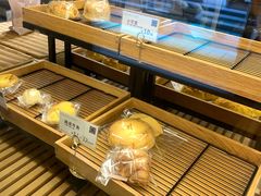 -顶东面包花园·生日蛋糕(世博店)