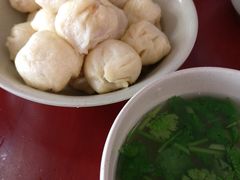 -佬钱湾仔(衣裳街店)