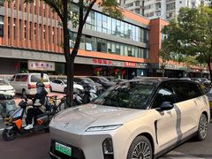 -沸腾鱼乡(知春路分店)