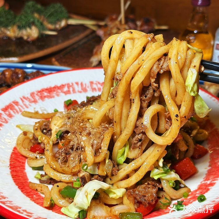 温馨的日式烧鸟，感受烟火气的温暖