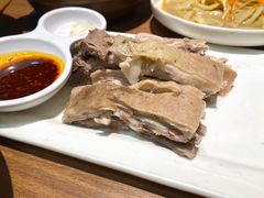 手抓羊肉半斤-贯贯吉·清真餐厅(浙江中路店)