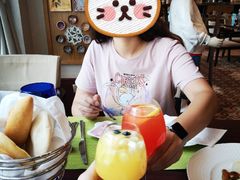 -香格里拉鱼跃地中海西餐厅·牛排披萨