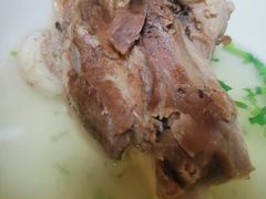 -周震馄饨