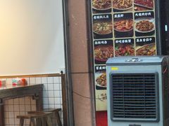 -佬缸炮江湖川菜(玉林店)