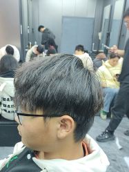 -米可造型烫发染发