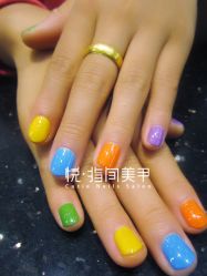 33 001--------悦指间美甲美睫