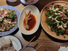 -二孃鸡爪爪(东风路总店)