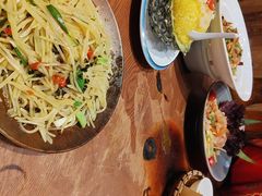 -老滇山寨•云南特色菜•地方菜•民族风情歌舞表演(金碧店)