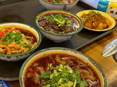 -拈签一笑黄牛肉辣卤串串