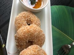 炸虾饼配泰国梅子酱-帕蓝·暹罗料理(大学路店)
