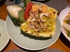 菠萝海鲜炒饭-mango tree芒果树泰国餐厅(青岛万象城店)