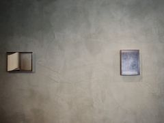-Nathalie Djurberg与Hans Berg“牛皮纸包裹的月亮”-Prada荣宅当季展览