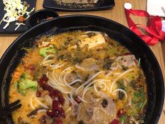 老坛酸菜牛肉米-云味馆·云南菜·云南米线(同泰时代广场店)