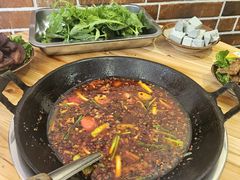 -黔老锅地摊火锅(盐务街店)