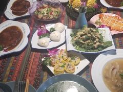 -忘忧草融合私房菜(红鼎国际店)