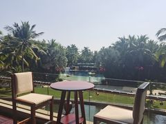 -三亚湾海居铂尔曼度假酒店