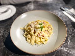 -LESCEDARS Brasserie Bistro香柏树