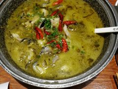 酸菜鱼-渝是乎酸菜鱼(龙旗购物中心店)