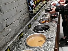 自助调料区-匚巷火锅串串