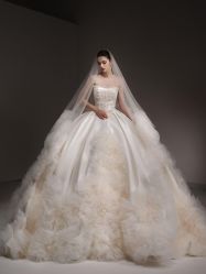 -南京宝娜嫁衣婚纱礼服馆(中央路店)