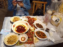 -霄汉牛三鲜湖北砂锅菜(万松园2店)