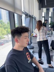 -DK SALON连锁专业烫染接发店