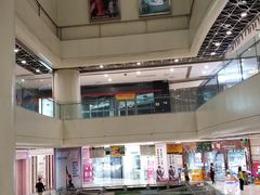 -日月光中心广场