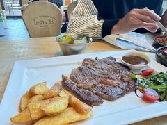 -LENBACH兰巴赫西餐啤酒坊(大连东港店)