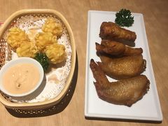 -必胜客(WOW中心城店)