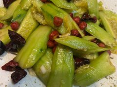 拍黄瓜花生米拼盘-晓林火锅(安定门店)