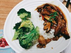 -裕记烧腊连锁餐饮(国商分店)