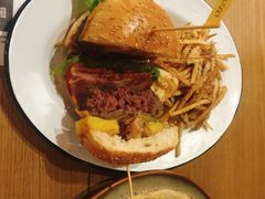 -HELLO 27 意面·沙拉·帕尼尼