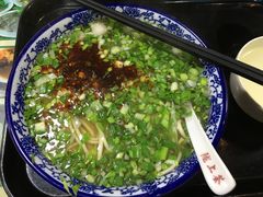 -陇上全荟兰州传统牛肉面(延吉路店)