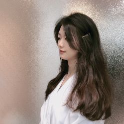 -BULB STUDIO 巴柏明星发型工作室