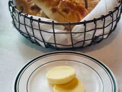 -Wolfgang’s Steakhouse 沃夫冈牛排馆(上海白玉兰广场店)