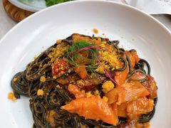 辣味蟹黄墨鱼面-农畉LONFOOD(福田星河COCOPark店)