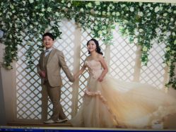 点击看大图 -蒙娜丽莎婚纱摄影(鲁邦店)
