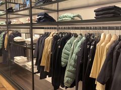 -塞拉瓦莱名品奥特莱斯