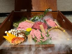 -山川小町·极番烧肉(新地假日广场店)