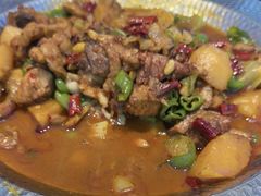 -俭寨大盘鸡·手抓肉·烧烤新疆菜(乌苏路店)